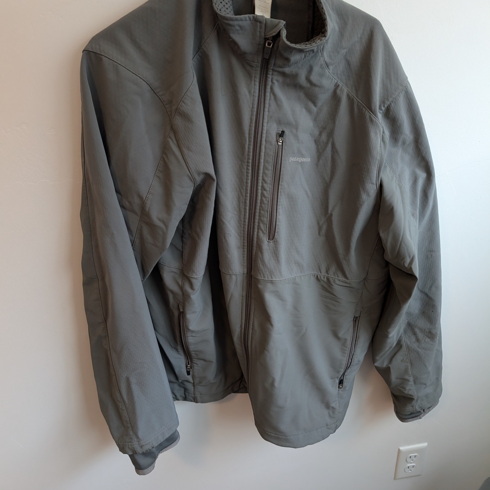 Patagonia Men's Gray Jacket